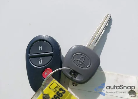 2018 Toyota Sienna L 7 Passenger z USA, uszkodzony, nr VIN 5TDZZ3DC5JS953160